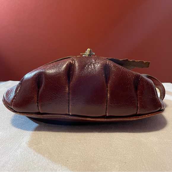 Patricia Nash Women’s Vintage Brown Veneto Tooled Leather Saddle Crossbody Purse - Picture 3 of 7
